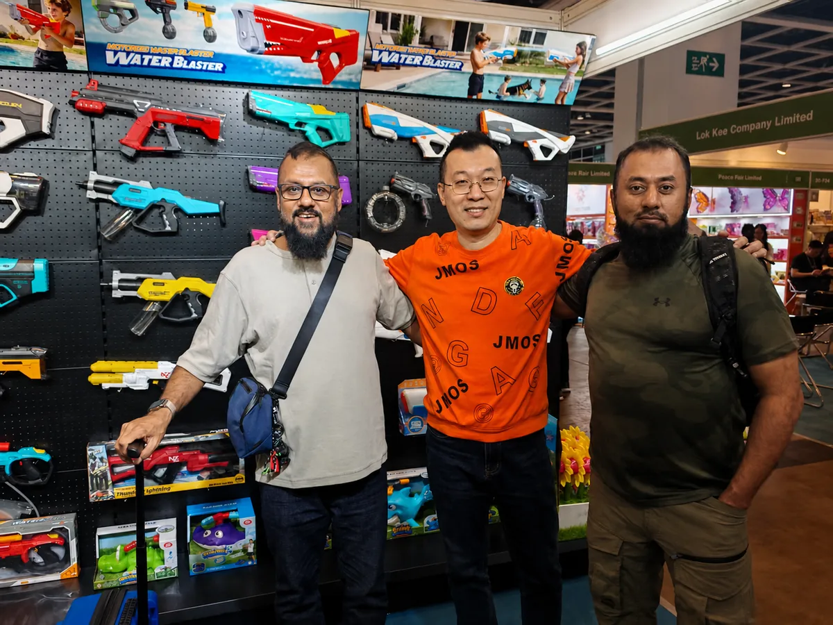 Real buyer meeting around soft dart products